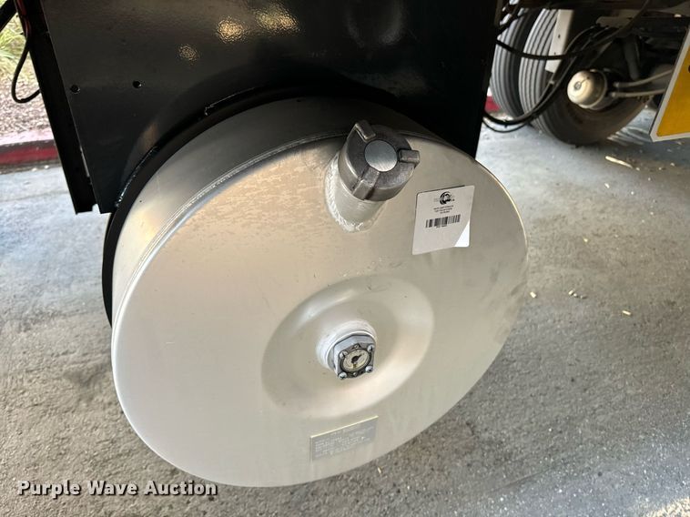 image for item EI4052 2011 Wabash refrigerated van trailer