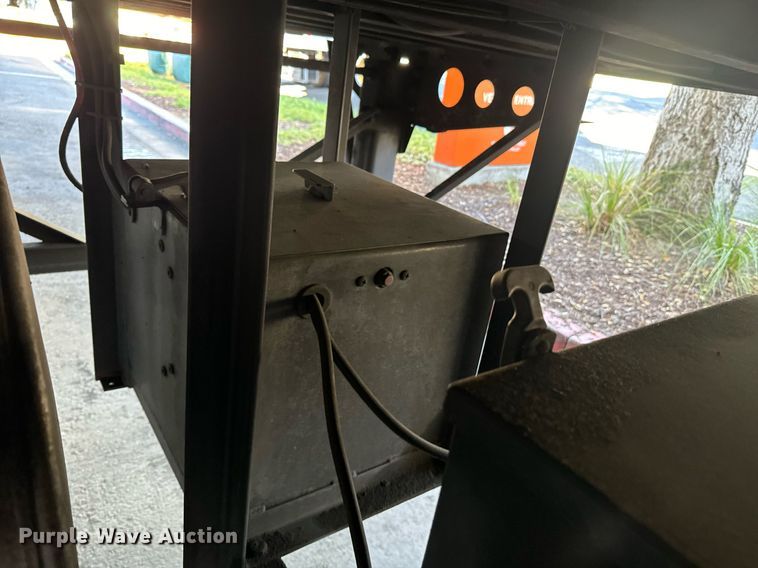 image for item EI4052 2011 Wabash refrigerated van trailer