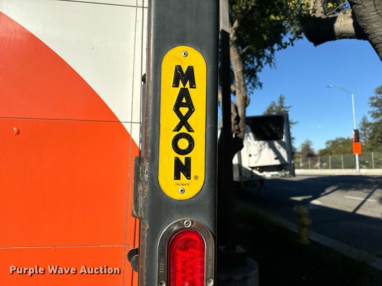 image for item EI4052 2011 Wabash refrigerated van trailer