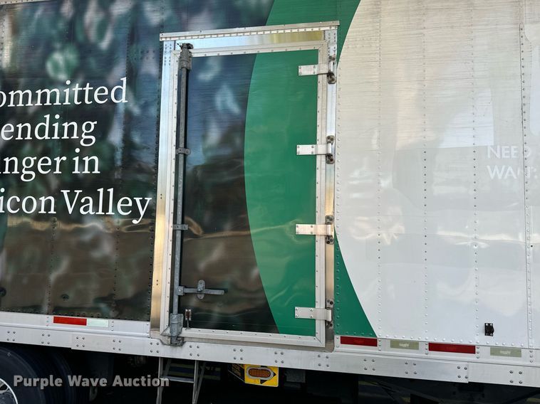 image for item EI4052 2011 Wabash refrigerated van trailer