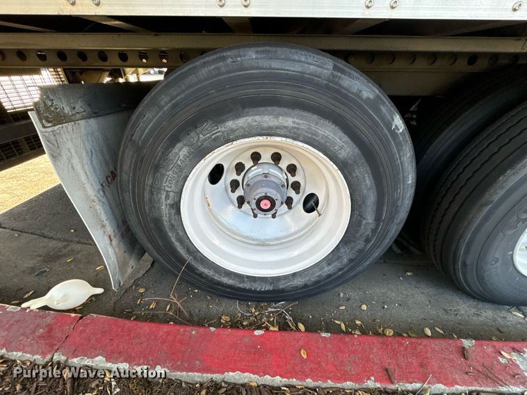 image for item EI4052 2011 Wabash refrigerated van trailer