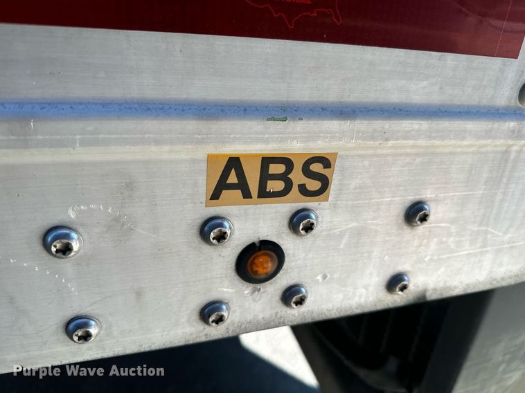 image for item EI4052 2011 Wabash refrigerated van trailer