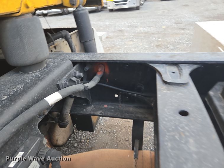 image for item EI4119 2018 Freightliner Cascadia semi truck