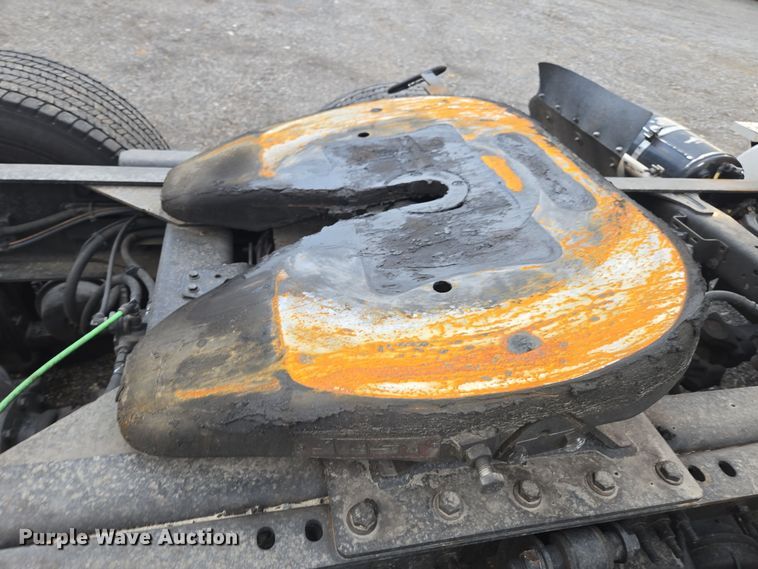 image for item EI4119 2018 Freightliner Cascadia semi truck