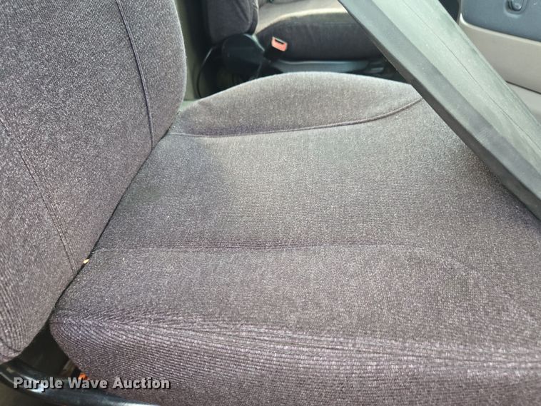 image for item EI4119 2018 Freightliner Cascadia semi truck