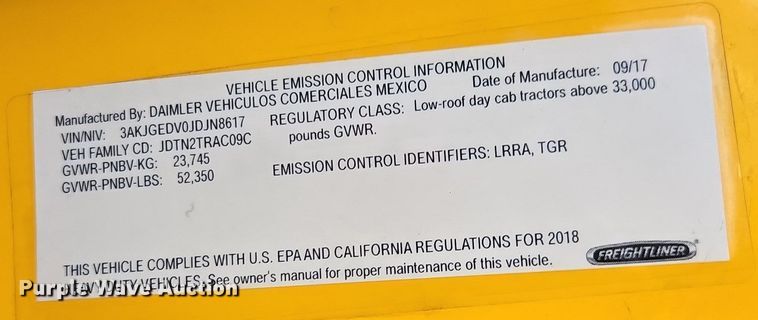 image for item EI4119 2018 Freightliner Cascadia semi truck