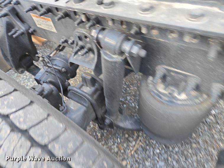 image for item EI4120 2021 Freightliner Cascadia semi truck