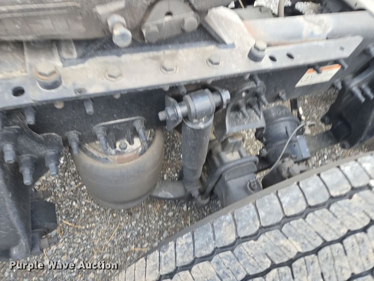 image for item EI4120 2021 Freightliner Cascadia semi truck