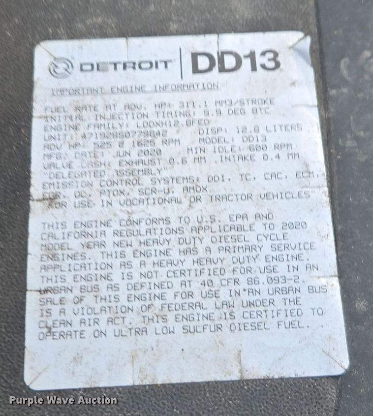 image for item EI4120 2021 Freightliner Cascadia semi truck