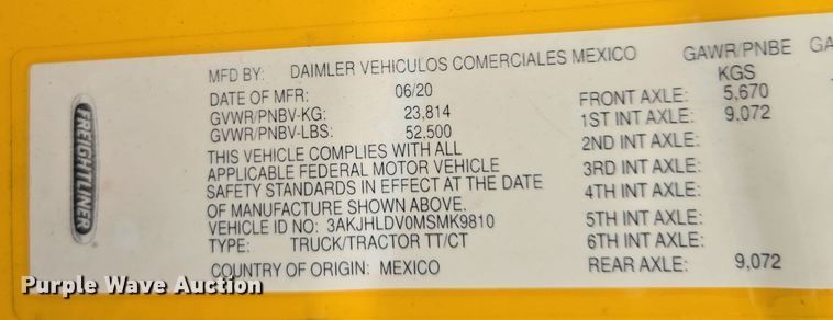 image for item EI4120 2021 Freightliner Cascadia semi truck