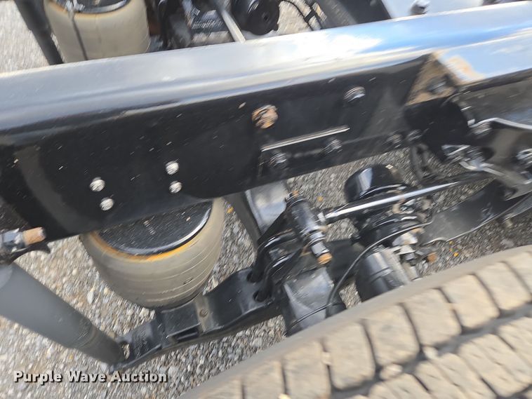 image for item EI4121 2020 Kenworth T680 semi truck