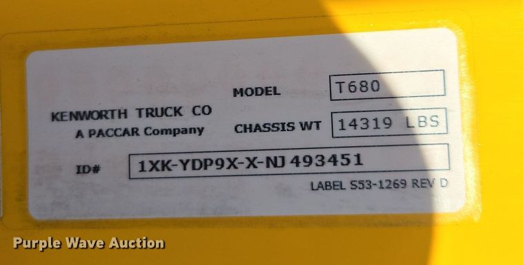 image for item EI4122 2022 Kenworth T680 semi truck