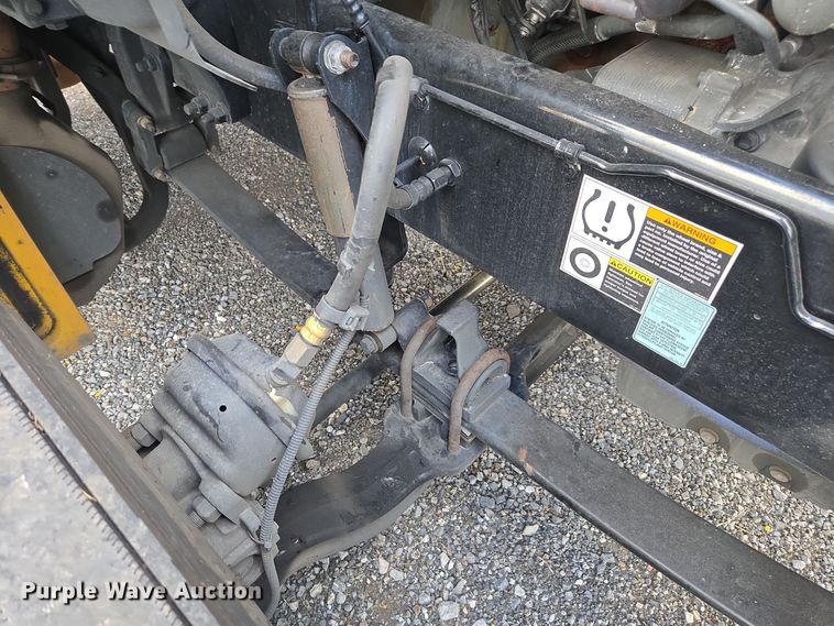 image for item EI4123 2021 Kenworth T680 semi truck