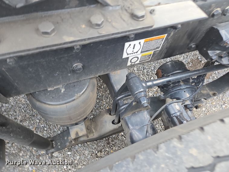 image for item EI4124 2020 Kenworth T680 semi truck