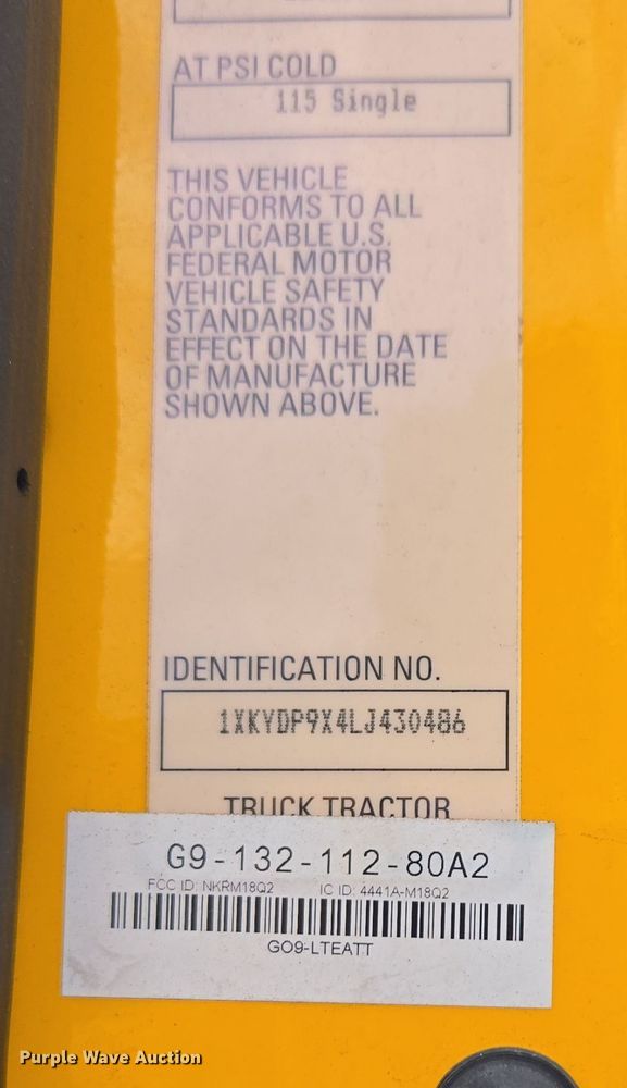 image for item EI4124 2020 Kenworth T680 semi truck