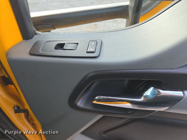 image for item EI4126 2021 Kenworth T680 semi truck