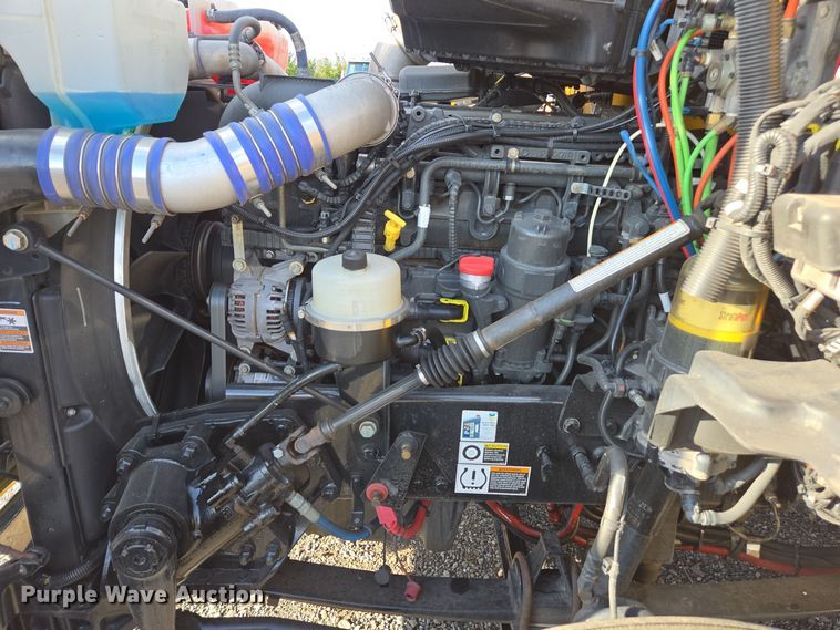 image for item EI4126 2021 Kenworth T680 semi truck