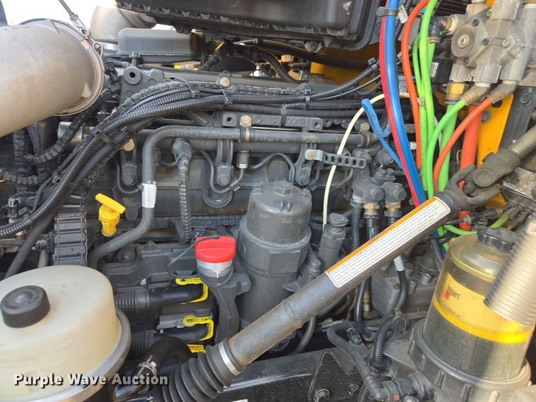 image for item EI4126 2021 Kenworth T680 semi truck