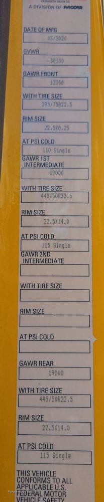 image for item EI4126 2021 Kenworth T680 semi truck