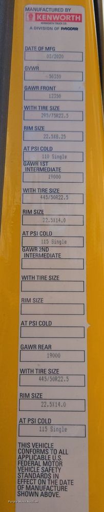 image for item EI4126 2021 Kenworth T680 semi truck