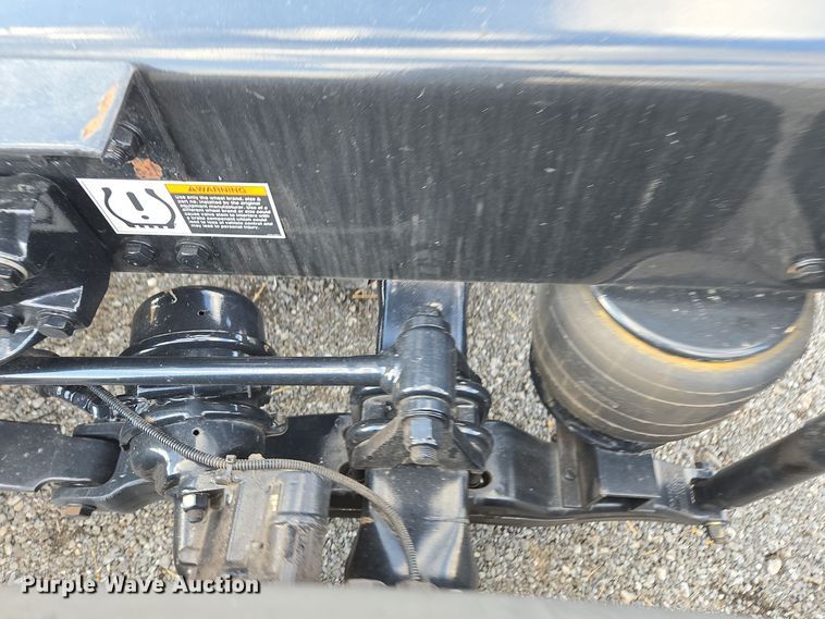 image for item EI4127 2021 Kenworth T680 semi truck