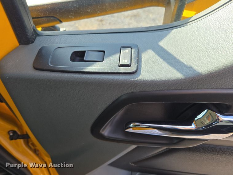 image for item EI4127 2021 Kenworth T680 semi truck