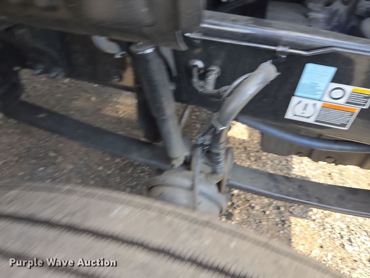 image for item EI4127 2021 Kenworth T680 semi truck