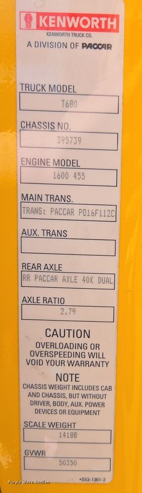 image for item EI4127 2021 Kenworth T680 semi truck