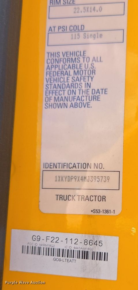 image for item EI4127 2021 Kenworth T680 semi truck