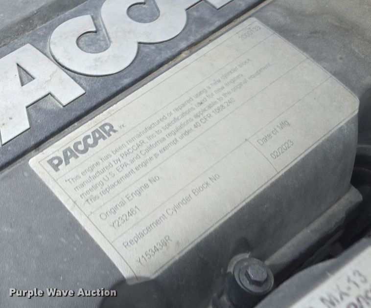 image for item EI4128 2021 Kenworth T680 semi truck