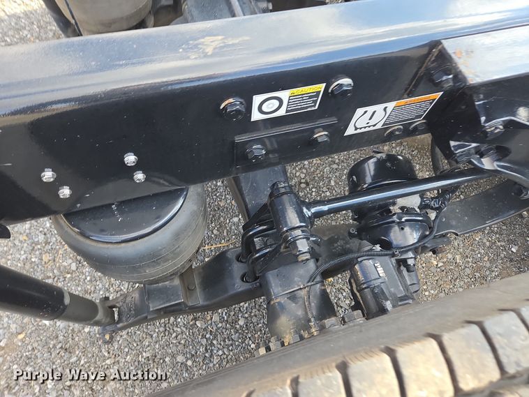 image for item EI4129 2020 Kenworth T680 semi truck