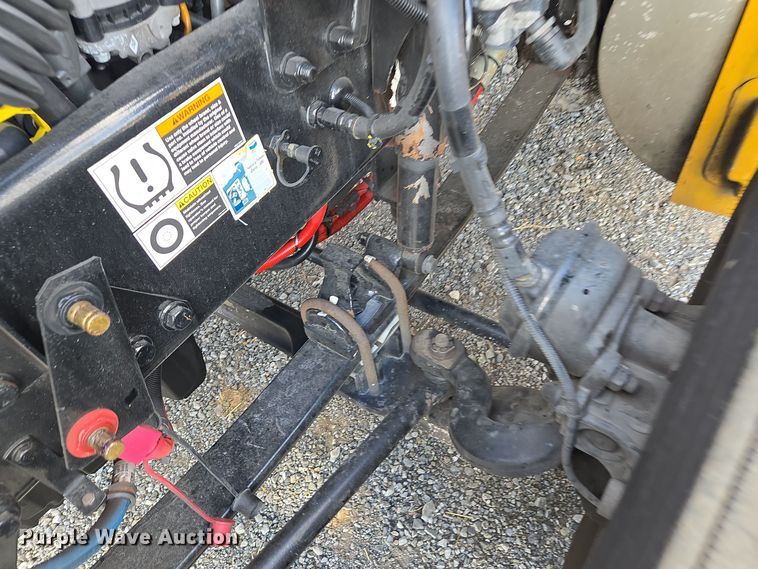 image for item EI4129 2020 Kenworth T680 semi truck