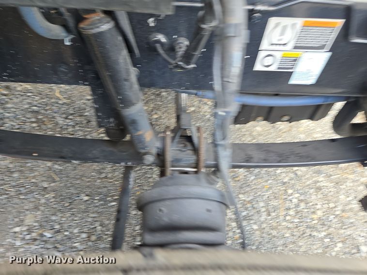 image for item EI4129 2020 Kenworth T680 semi truck