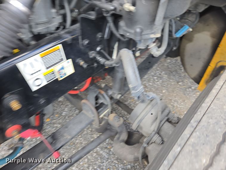 image for item EI4130 2022 Kenworth T680 semi truck