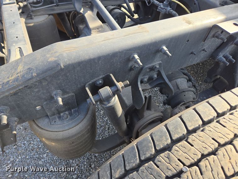 image for item EI4131 2021 International LT625 semi truck