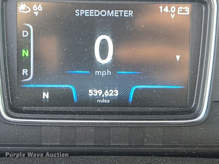 image for item EI4131 2021 International LT625 semi truck