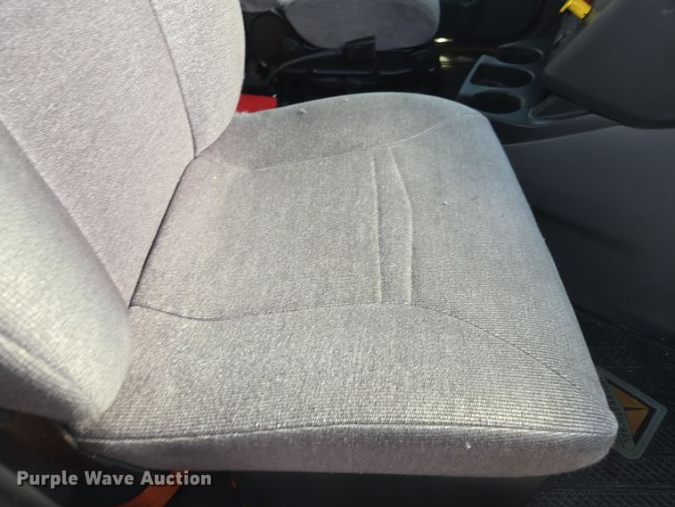 image for item EI4131 2021 International LT625 semi truck