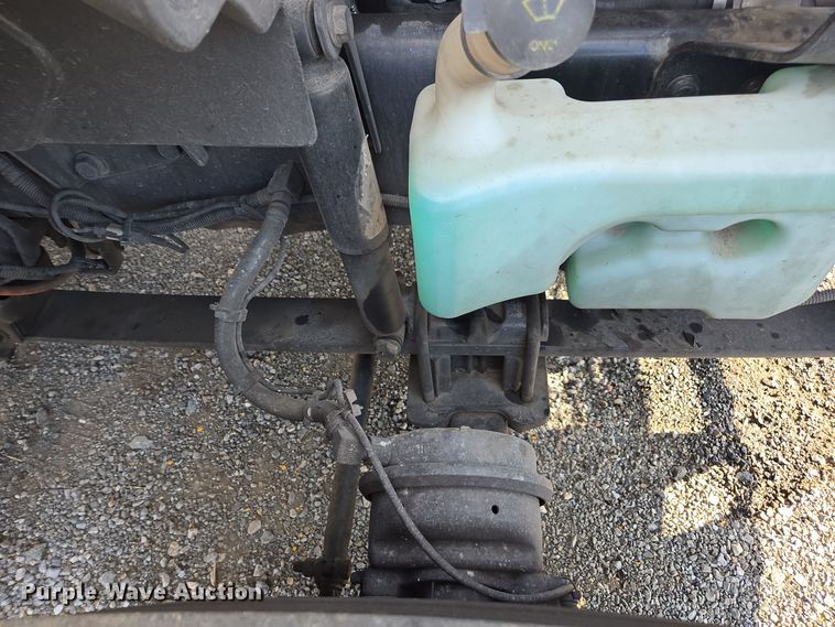 image for item EI4131 2021 International LT625 semi truck