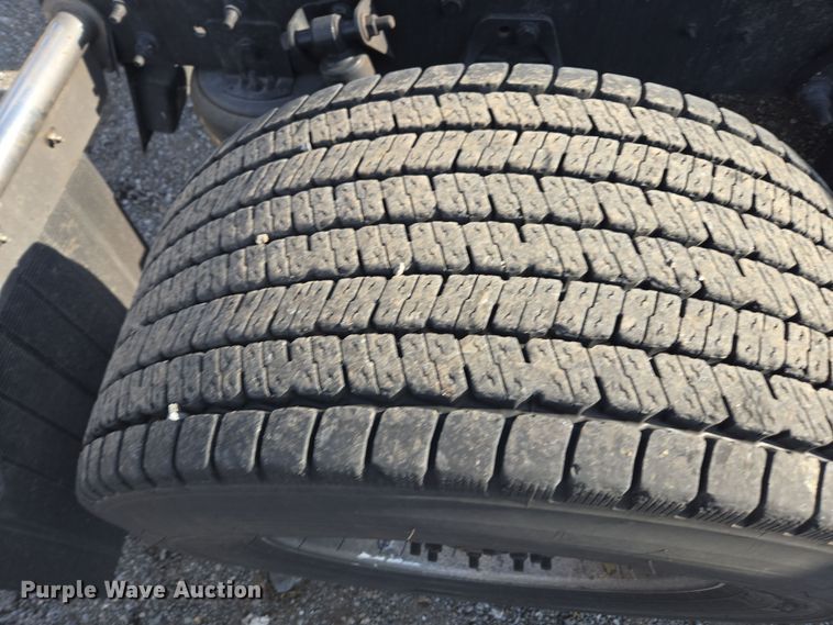 image for item EI4131 2021 International LT625 semi truck