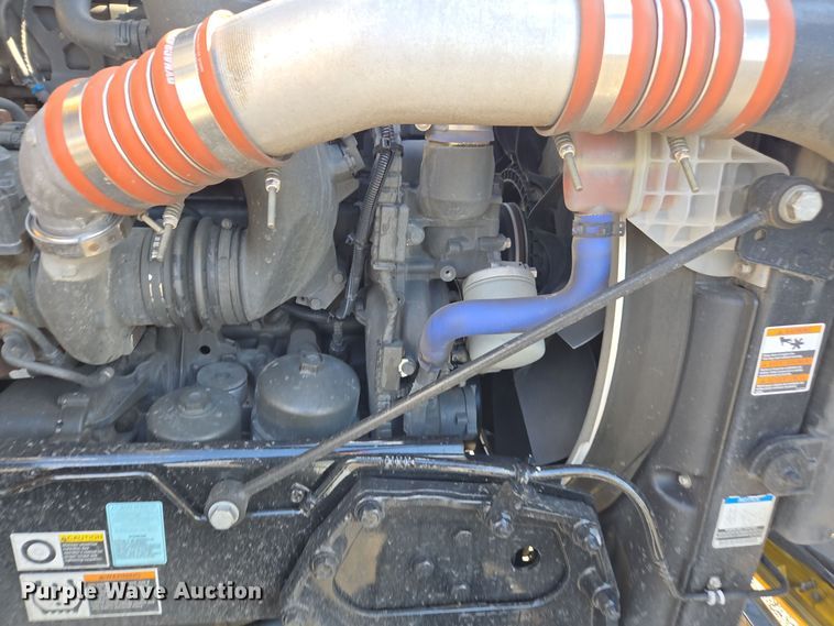 image for item EI4132 2022 Kenworth T680 semi truck