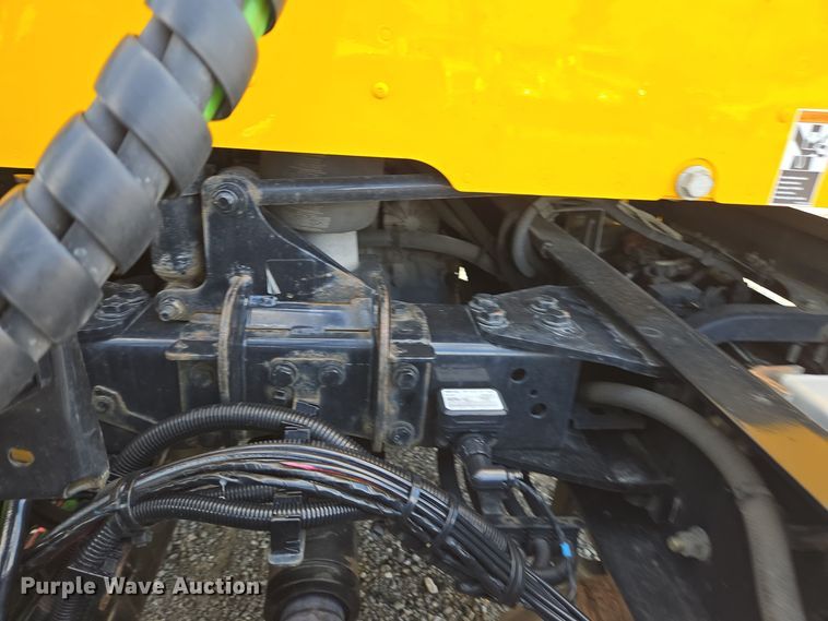 image for item EI4133 2021 Kenworth T680 semi truck