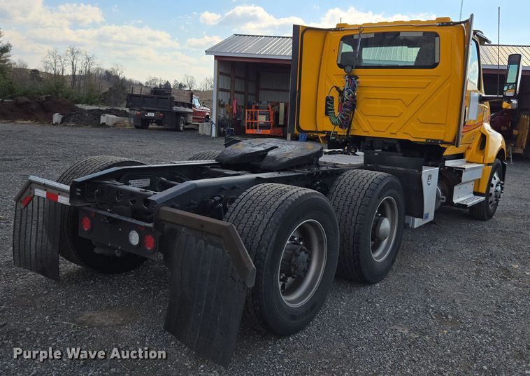 image for item EI4134 2021 International LT625 semi truck