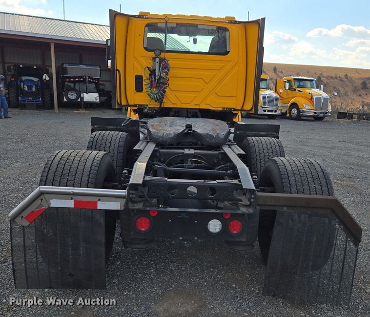 image for item EI4134 2021 International LT625 semi truck