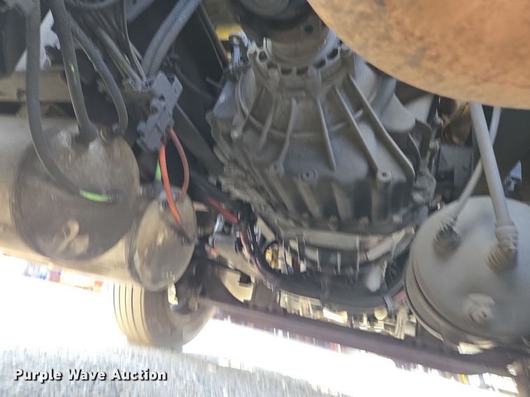 image for item EI4134 2021 International LT625 semi truck