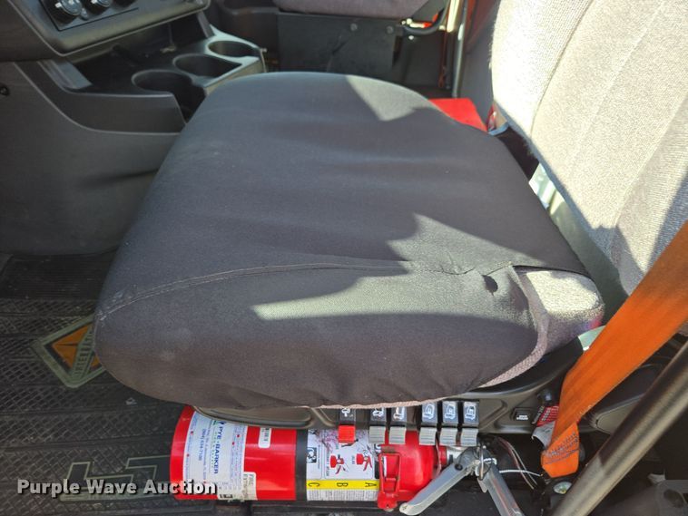 image for item EI4134 2021 International LT625 semi truck