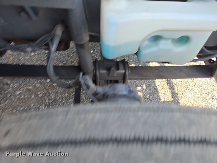 image for item EI4134 2021 International LT625 semi truck