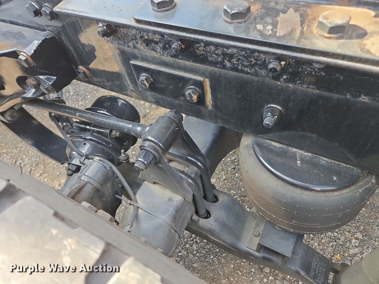 image for item EI4135 2021 Kenworth T680 semi truck