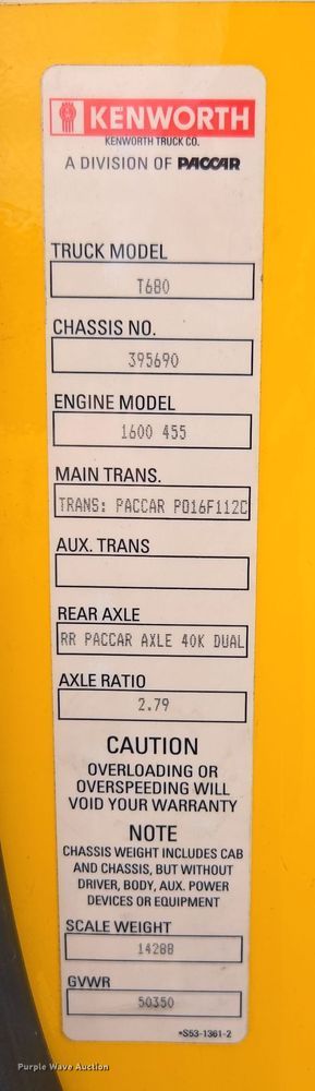 image for item EI4135 2021 Kenworth T680 semi truck