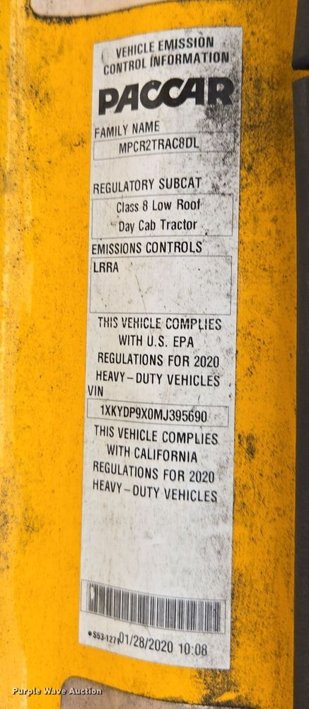 image for item EI4135 2021 Kenworth T680 semi truck