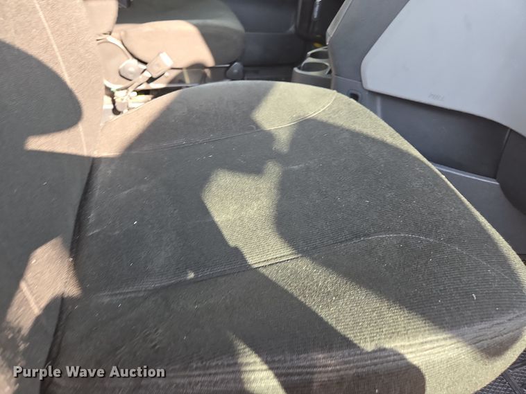 image for item EI4136 2020 Freightliner Cascadia semi truck